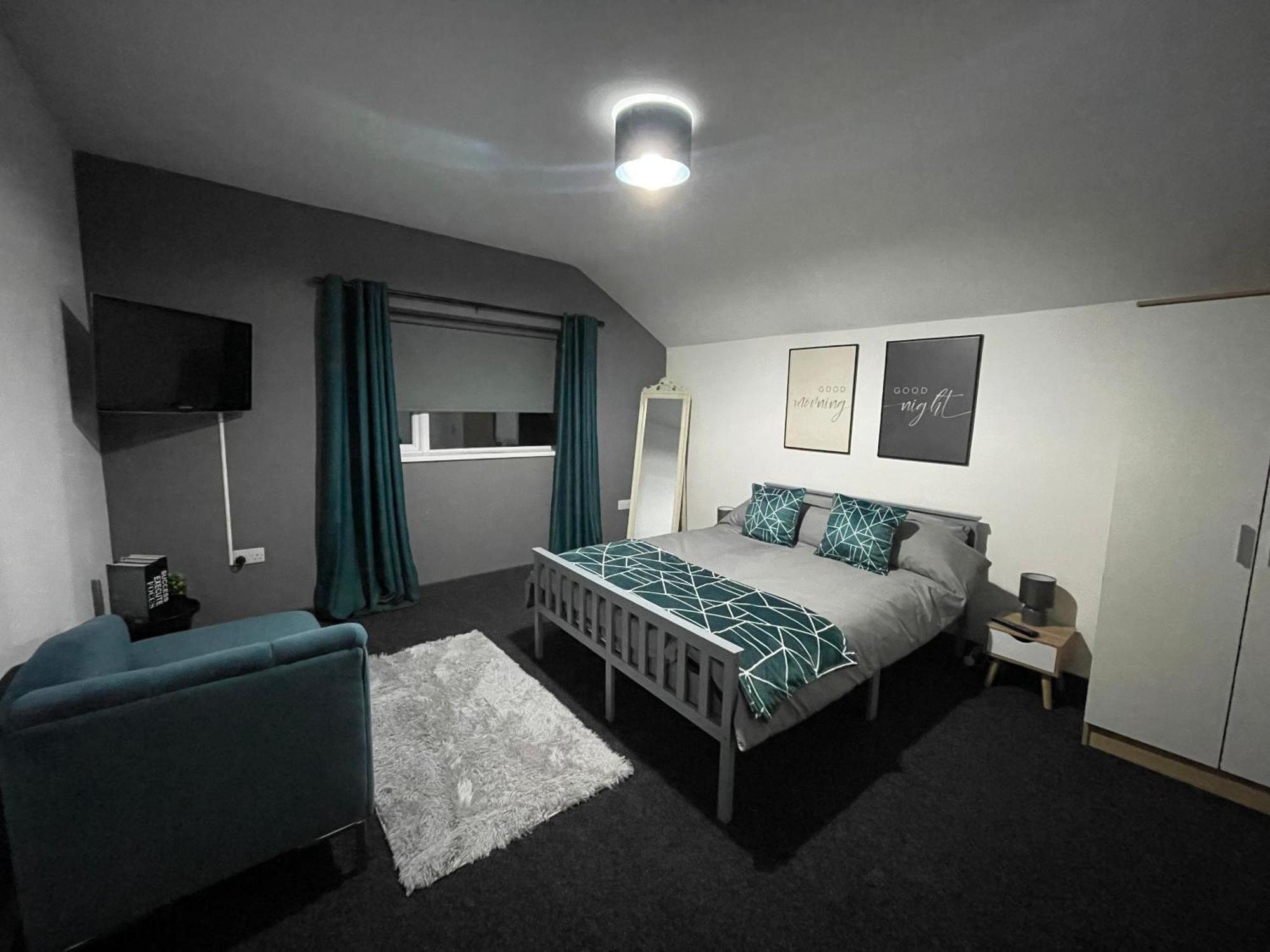 Allon Manor * Kingston upon Hull